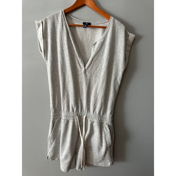 Gap Women’s Gray Romper Size Medium Casual Short Sleeve Drawstring One Piece - Picture 1 of 5